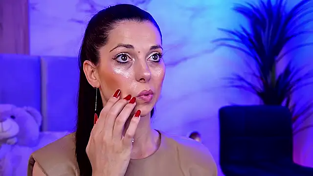 EllyLynn online show from 10/26/25, 08:09