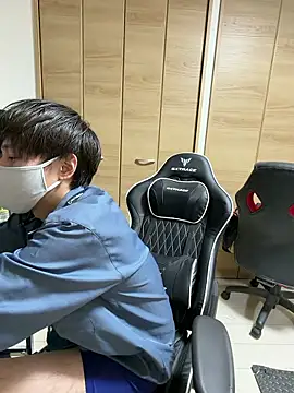 jiji9253 online show from 04/12/26, 01:14