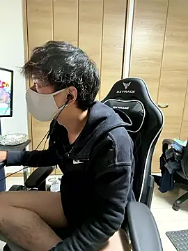 jiji9253 online show from 12/15/25, 11:27