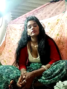 Snapshot of Kiran12xxx chatting on 10/15/25, 03:16 Kiran12xxx online show from 10/15/25, 03:16