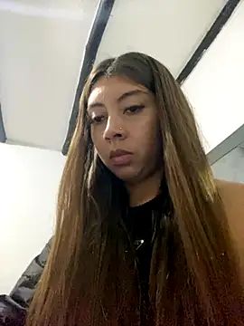 Sara-cooper2 online show from 10/06/25, 07:58