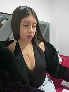 Snapshot of Sara-cooper2 chatting on 07/04/26, 11:09 Sara-cooper2 online show from 07/04/26, 11:09