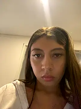 Sara-cooper2 online show from 11/10/25, 02:11