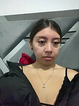 Sara-cooper2 online show from 04/02/26, 09:38