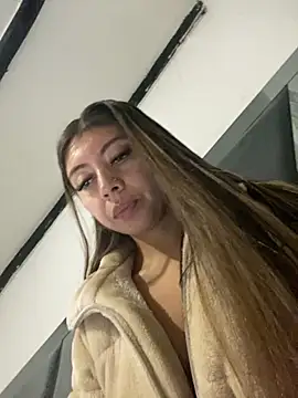 Sara-cooper2 online show from 11/30/25, 01:12