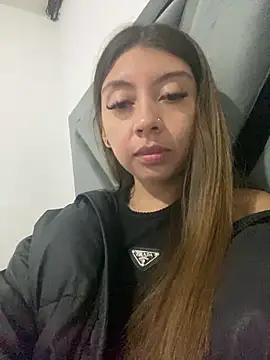 Sara-cooper2 online show from 02/06/26, 03:02