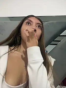 Sara-cooper2 online show from 03/07/26, 03:57