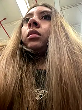 Sara-cooper2 online show from 11/29/25, 07:25