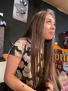 Sara-cooper2 online show from 09/25/25, 05:41