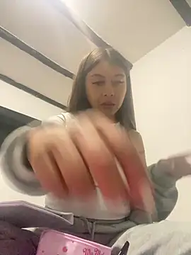 Sara-cooper2 online show from 02/09/26, 03:59