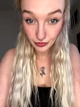 lovecassyrose online show from 12/19/25, 01:13