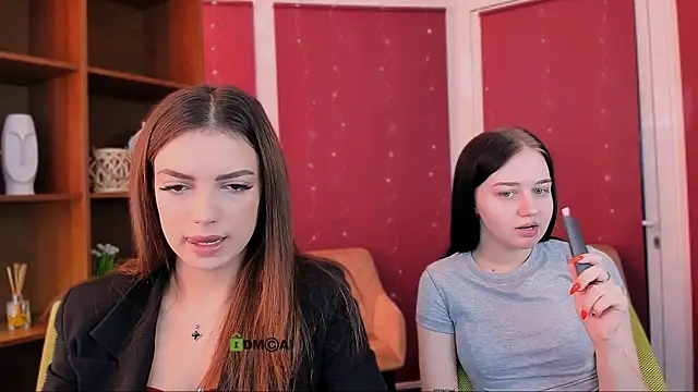 Snapshot of rose_style chatting on 11/13/25, 12:09 rose style online show from 11/13/25, 12:09