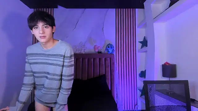 MathiasGreen  online show from 01/14/26, 03:10