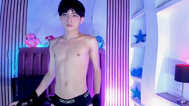 MathiasGreen  online show from 11/28/25, 02:56