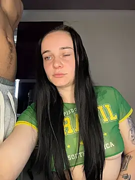 Baby Eva23 online show from 04/04/26, 12:45