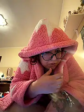 chiaretta loveit online show from 11/21/25, 11:42