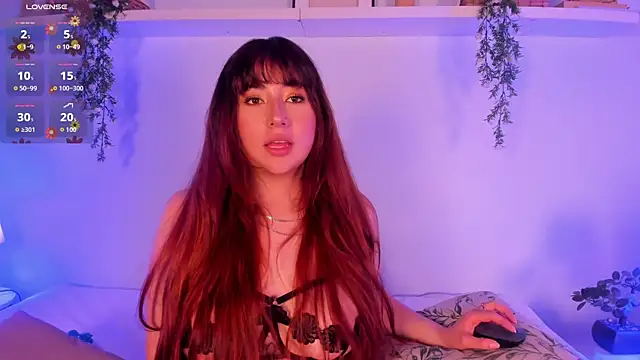 Nicolle Evanss  online show from 10/18/25, 04:25