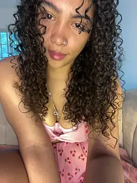 SophieD online show from 05/27/26, 12:01
