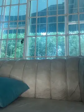 Snapshot of SophieD chatting on 09/27/25, 12:33 SophieD online show from 09/27/25, 12:33