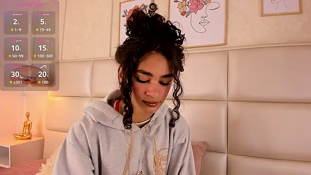 Puffy Hearts online show from 09/17/25, 07:49