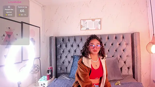 Puffy Hearts online show from 10/15/25, 05:32
