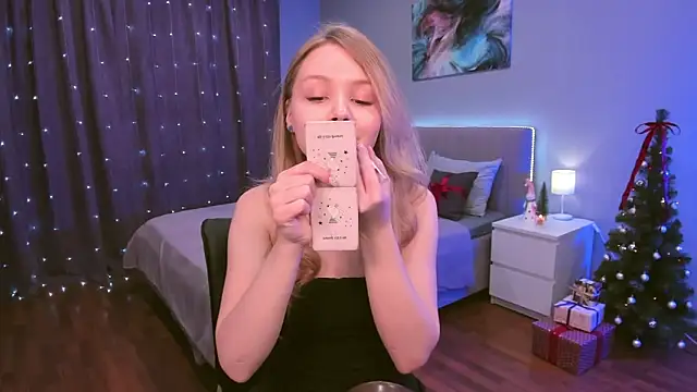 Snapshot of AdalineLove chatting on 12/20/25, 11:24 AdalineLove online show from 12/20/25, 11:24