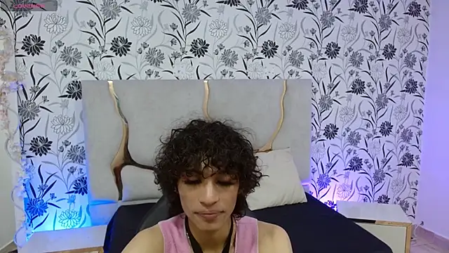 Chipi tay online show from 09/17/25, 07:16