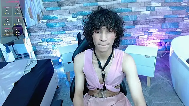 Chipi tay online show from 09/28/25, 12:12