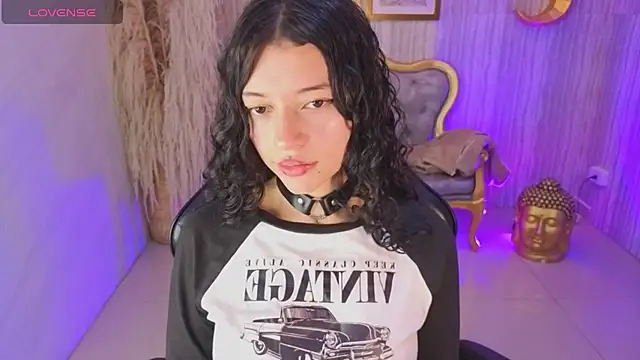 valkiria ardent s online show from 04/18/26, 01:02