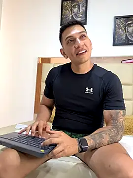 blackbullger  online show from 10/15/25, 06:38