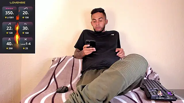 kaifas dirty online show from 12/22/25, 09:37