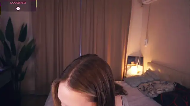 NguyetHankey online show from 12/23/25, 06:23