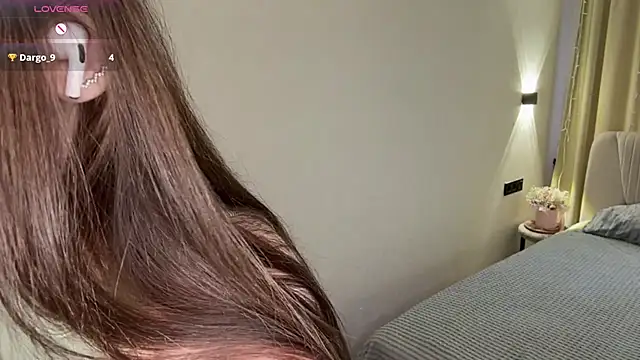 NguyetHankey online show from 04/03/26, 06:09