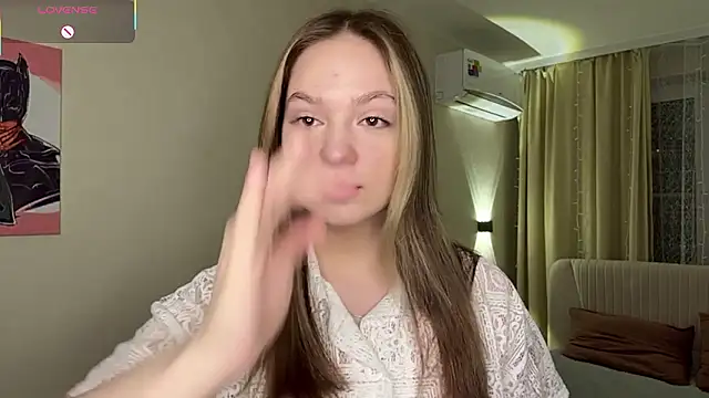 NguyetHankey online show from 01/17/26, 04:16