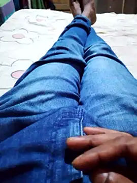 Snapshot of Sonazi chatting on 01/07/26, 04:56 Sonazi online show from 01/07/26, 04:56