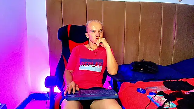 Snapshot of DaddyPoweer chatting on 09/13/25, 11:16 DaddyPoweer online show from 09/13/25, 11:16