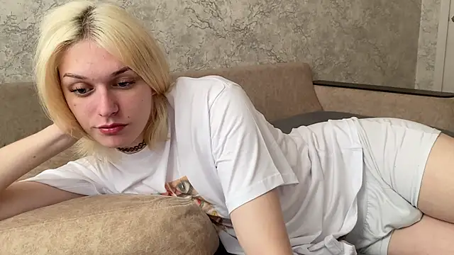 evelina228 online show from 09/29/25, 06:53