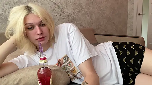 evelina228 online show from 10/02/25, 06:50