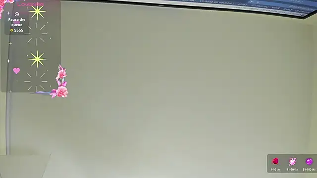 Snapshot of Katia_gh chatting on 10/15/25, 11:40 Katia gh online show from 10/15/25, 11:40