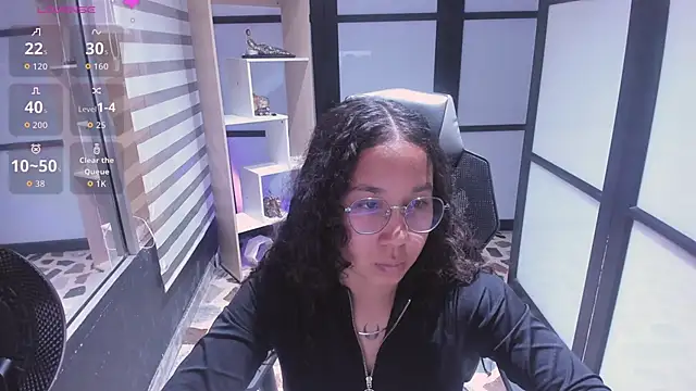 Noahsmitth  online show from 10/10/25, 07:58