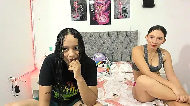 Snapshot of nay_and_aleja1 chatting on 04/23/26, 01:45 nay and aleja1 online show from 04/23/26, 01:45