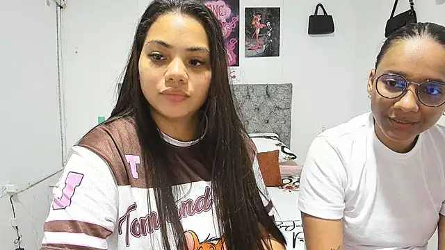 nay and aleja1 online show from 06/25/26, 07:08