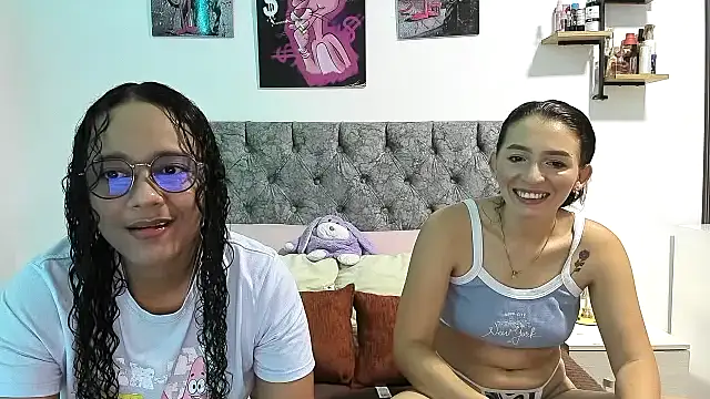 Snapshot of nay_and_aleja1 chatting on 05/21/26, 02:53 nay and aleja1 online show from 05/21/26, 02:53