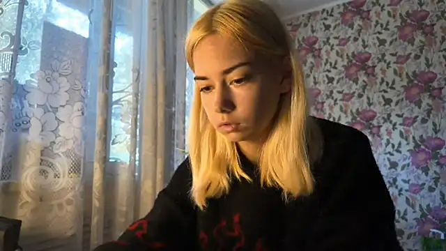 Witching Moon online show from 09/29/25, 06:20