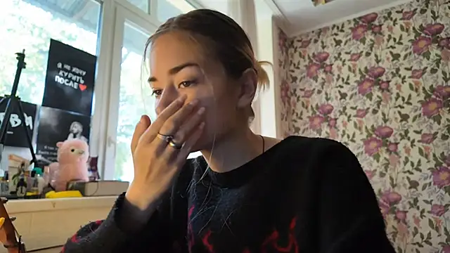 Witching Moon online show from 09/11/25, 08:58