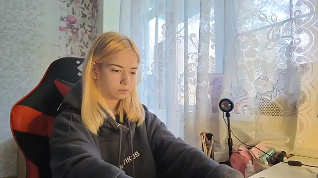 Witching Moon online show from 10/09/25, 07:20