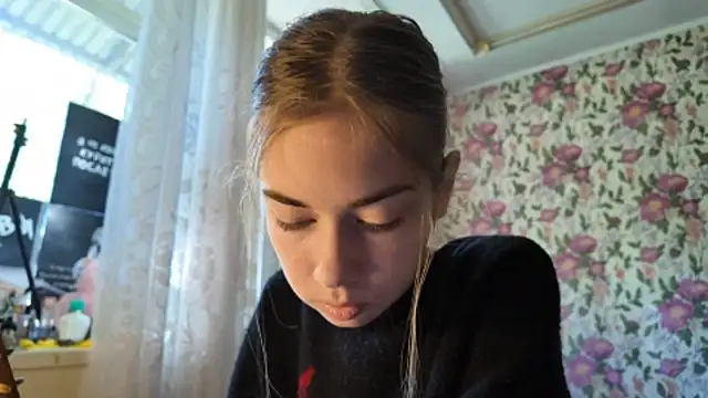 Witching Moon online show from 09/16/25, 07:42