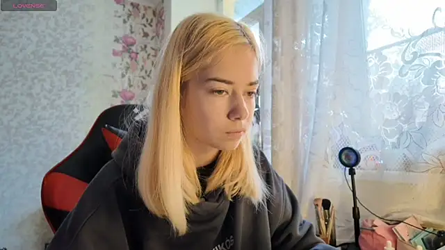 Witching Moon online show from 10/11/25, 07:20