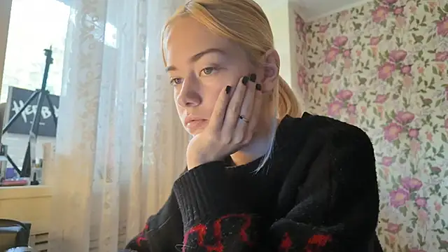 Witching Moon online show from 10/03/25, 08:05