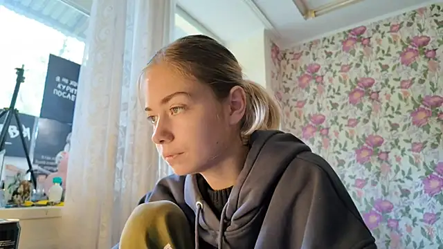 Witching Moon online show from 09/19/25, 07:56